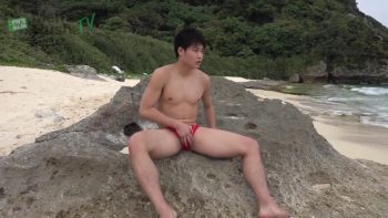 MR-ON1110 – 今春卒業の18歳プリケツボーイがビーチで全裸オナニー♪