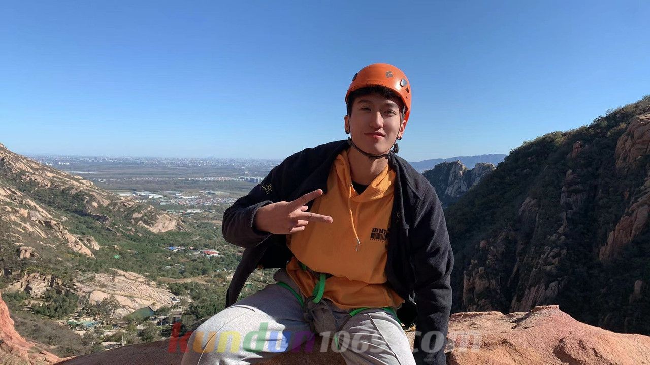 [CN SOLO] PBJP23 專訪調教直男 體育生帥哥 毛澤凱 (252 Clips + 25 Pics)